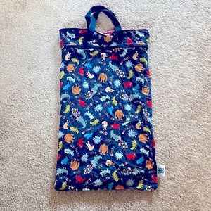 Planet Wise cloth diaper bag. Waterproof lining. Cloth diaper wet bag